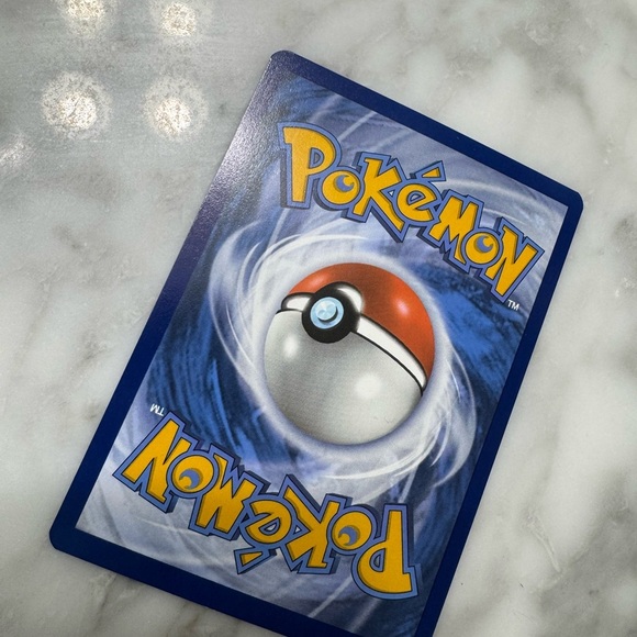 Dragonite Pokémon Card - Picture 3 of 5